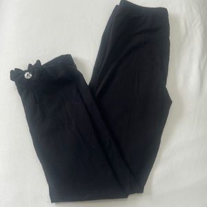 NWOT Gymboree black leggings with clear button and bow on bottom legs